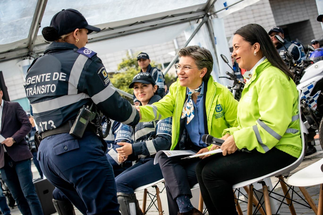 Las tres prioridades fundamentales que tendrá este Cuerpo Civil de Agentes de Tránsito: Proteger la vida de los ciudadanos, devolverle los andenes a los peatones y Bogotá es la capital mundial de la bici.