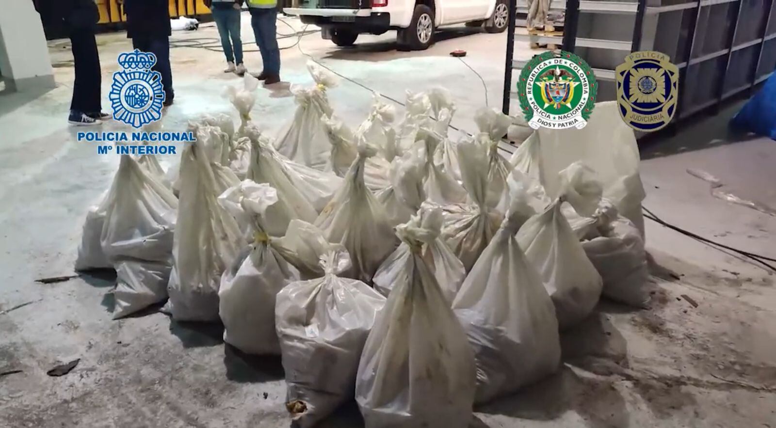 La operación se realizó con el apoyo de Agentes de la Policía Nacional, en una operación conjunta con la Polícia Judiciária de Portugal y la Dirección Antinarcóticos (DIRAN) de Colombia