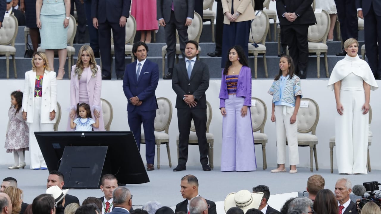 Familia Presidencial Veronica Alcocer e Hijos