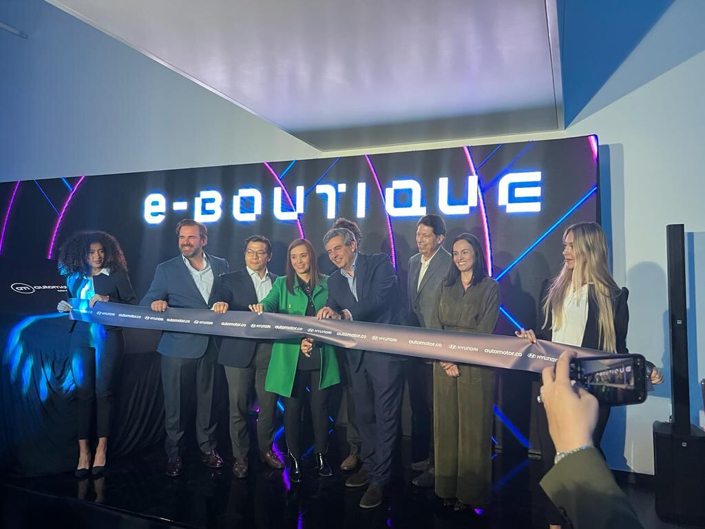 Bajo el concepto de e-botique, Hyundai Colombia y Automotor presentan su primera vitrina digital con experiencia 360