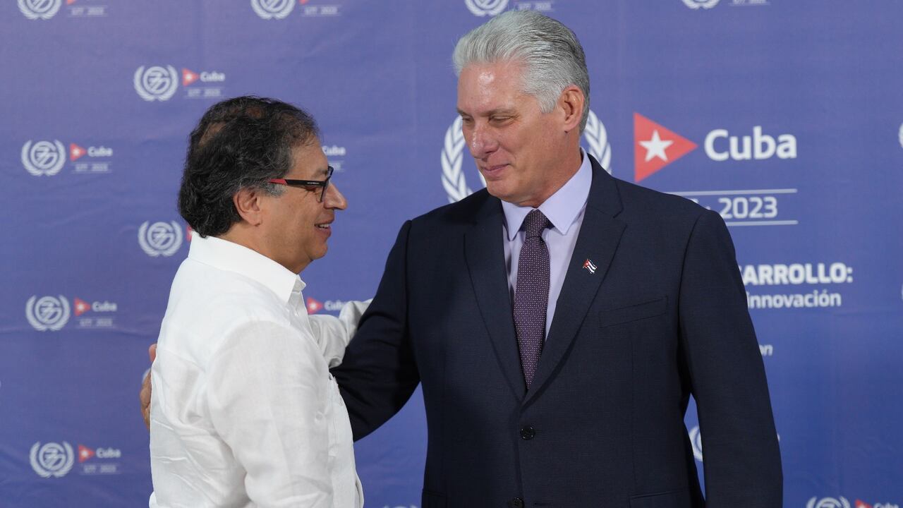 Desalojo invasores cerro de la antena.