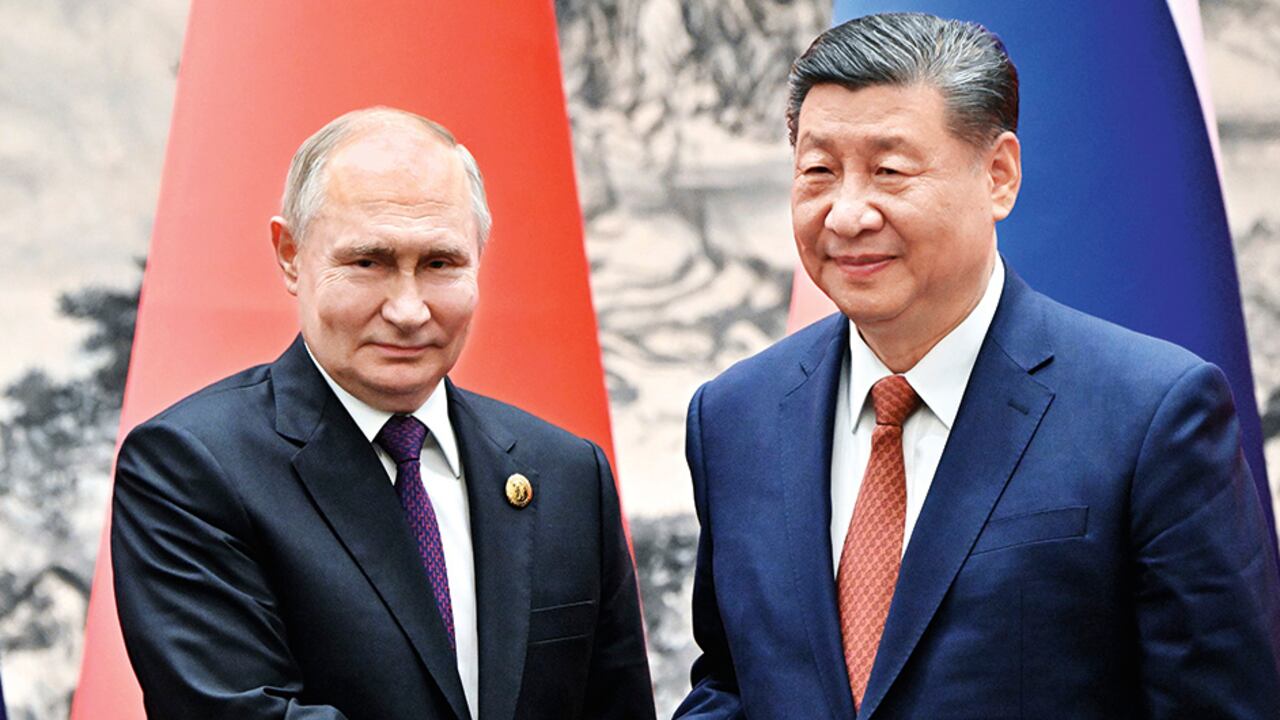 Xi Jinping y Vladímir Putin refuerzan su Alianza Estratégica en Beijing ante la Escalada del Conflicto en Ucrania.