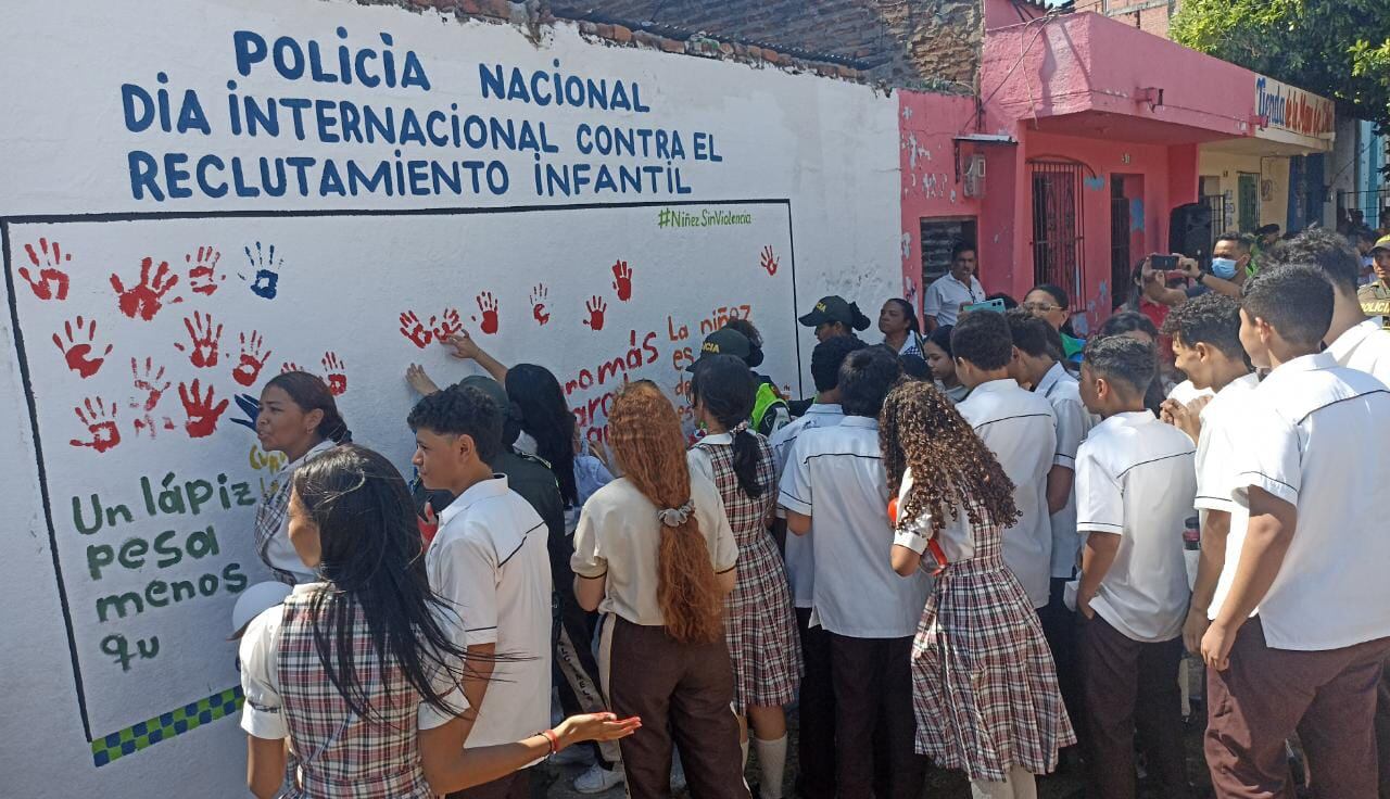 La estrategia fue llevada hasta los colegios para informar a estudiantes