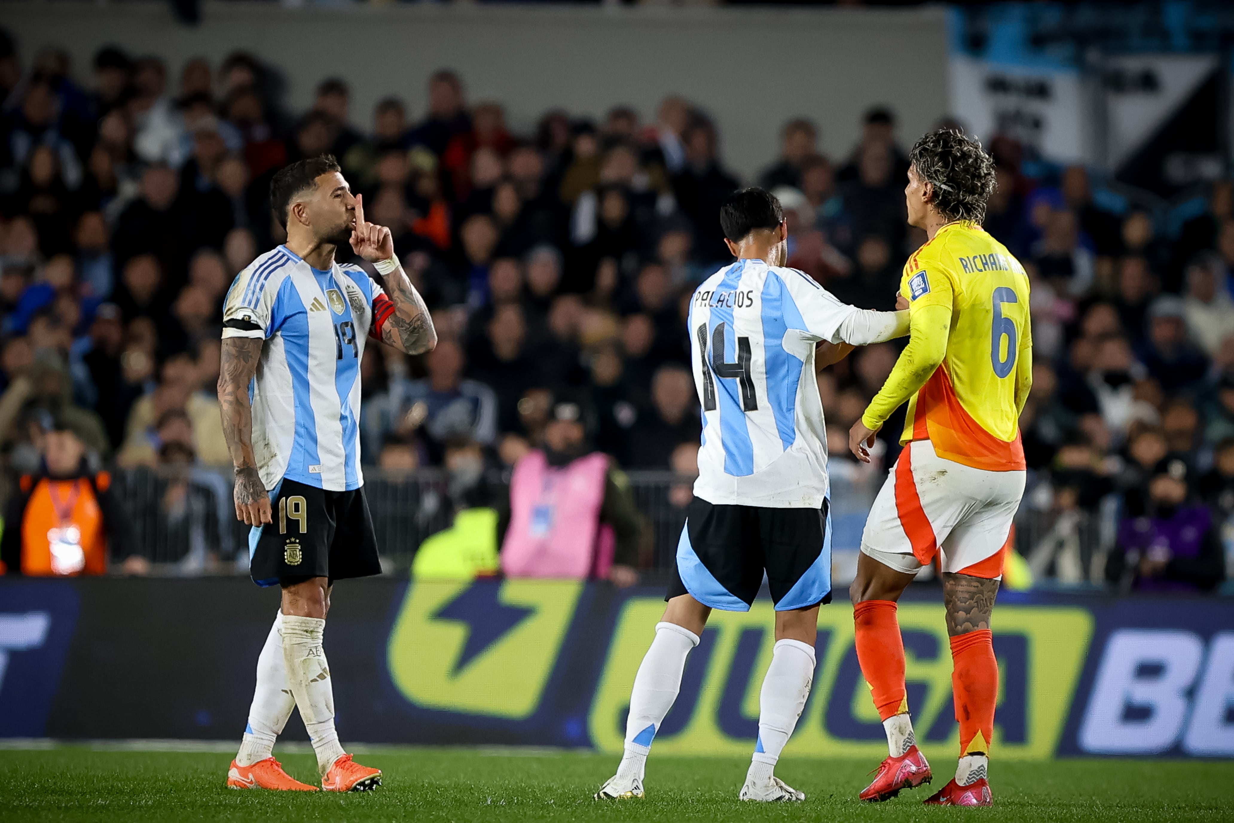 BUENOS AIRES, ARGENTINA - 2025/06/10: Nicolas Otamendi of Argentina (L) reacts in front of Richard Rios of Colombia (R) during the match between Argentina and Colombia as part of 2026 FIFA World Cup Qualifiers at Mas Monumental Stadium. Final score: Argentina 1 - 1 Colombia. (Photo by Roberto Tuero/SOPA Images/LightRocket via Getty Images)