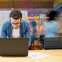 La web ahora se ha convertido en un múltiple espacio de trabajo laboral.