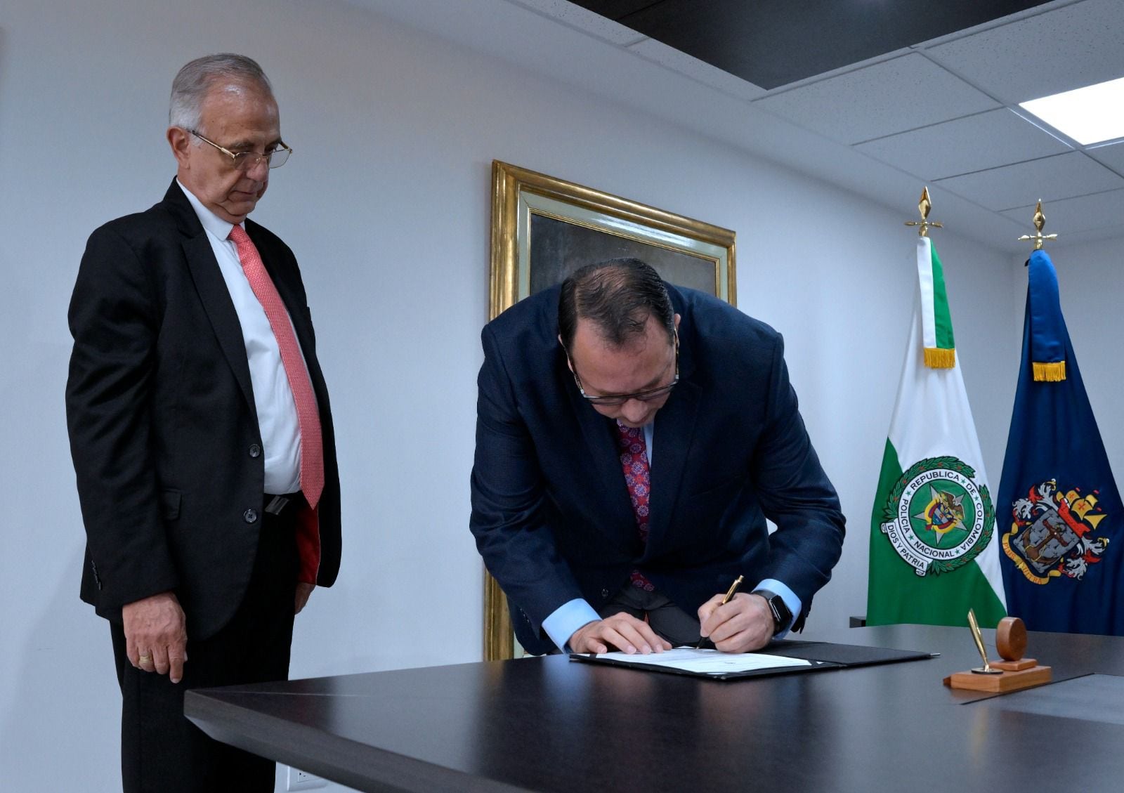 El ministro Iván Velásquez le encargó a Luis Edmundo Suárez la misión de fortalecer las capacidades de las Fuerzas Militares y la Policía Nacional.