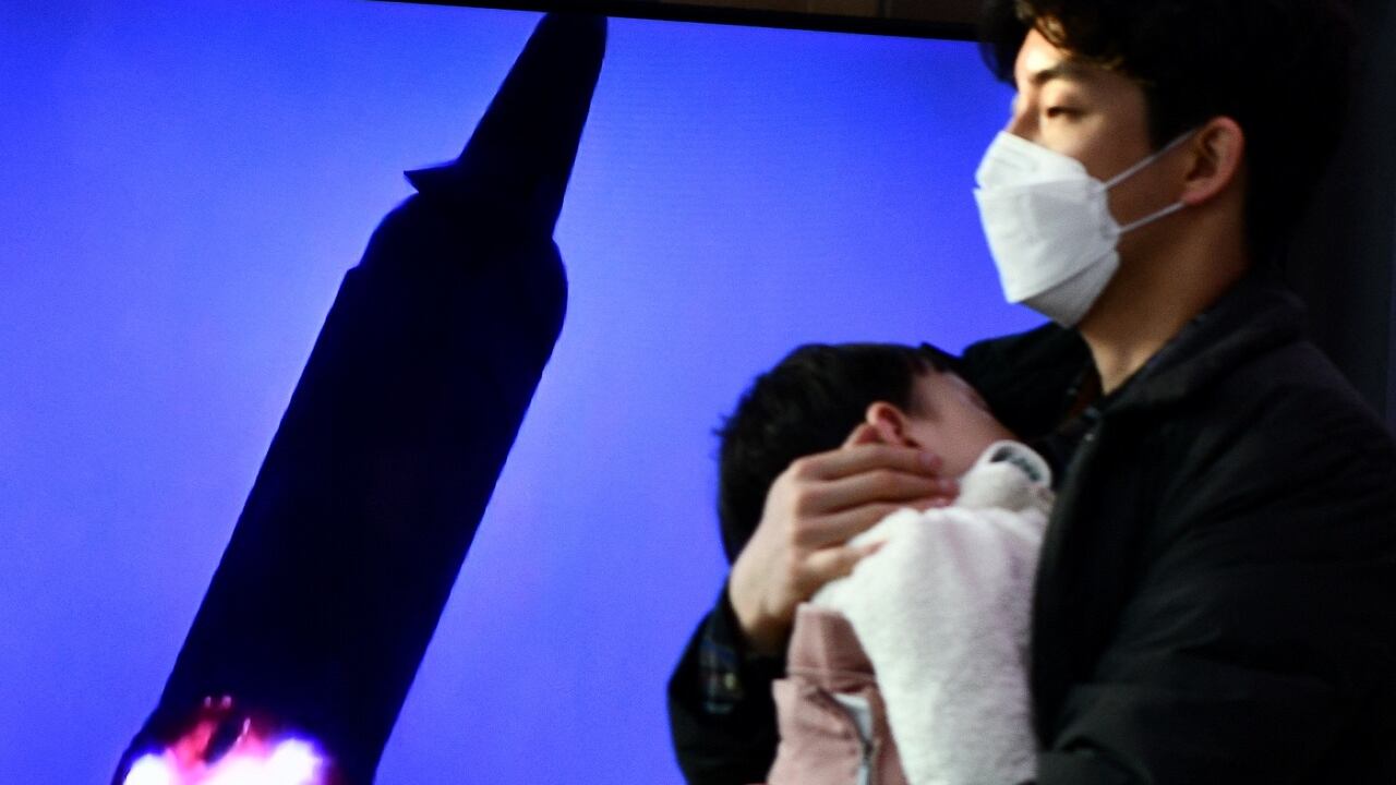 Otros dos misiles fueron lanzados este martes 14 de enero desde suelo norcoreano