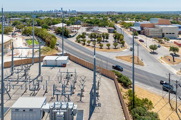 Las reservas operativas cayeron a medida que se incrementó la demanda por la llegada del calor, y la energía de fuentes solares y eólicas resultó insuficiente, indicó la empresa.