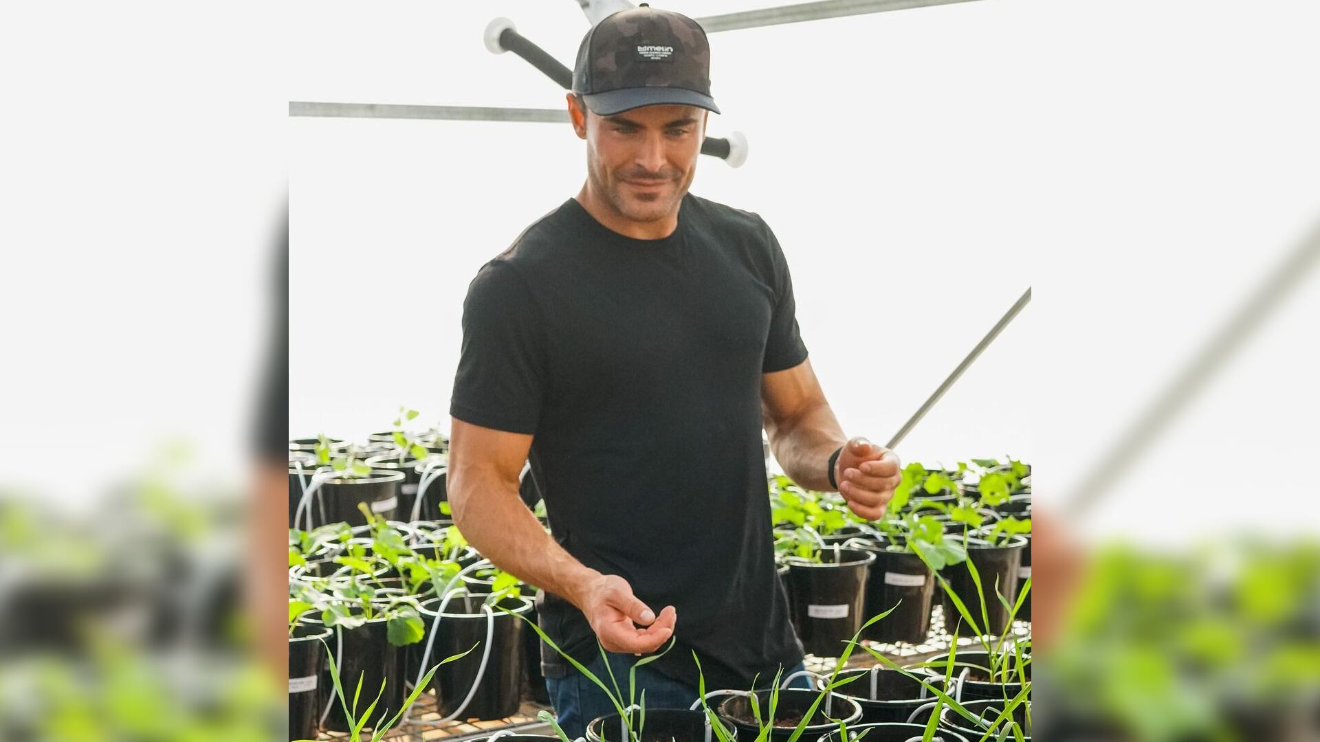 Zac Efron ya no es el mismo de "Guardianes de la bahía". Foto: Instagram @zacefron.