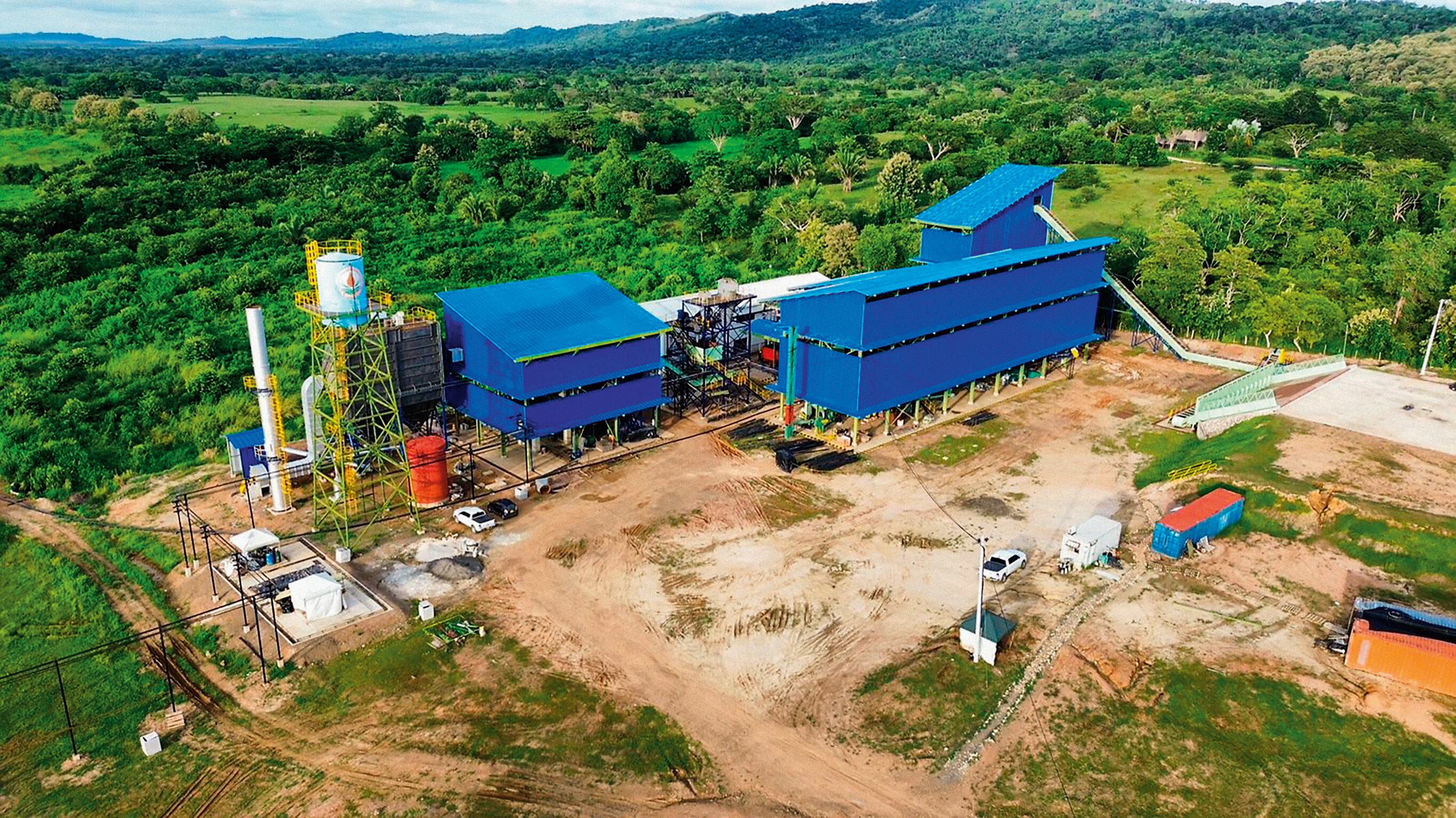 Con una inversión privada cercana a los 37.000 millones de pesos, la extractora inició operaciones con 4.000 hectáreas vinculadas y una capacidad instalada de 15 toneladas por hora.