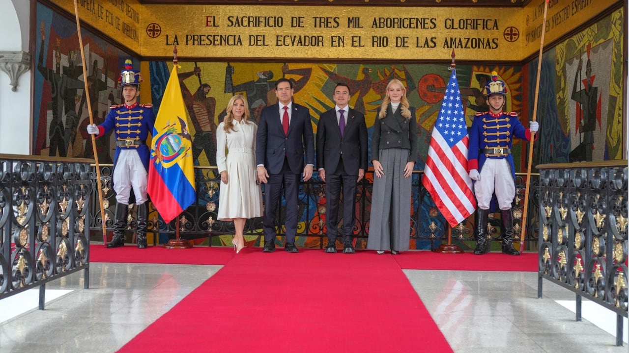 El secretario de Estado de Estados Unidos, Marco Rubio, llegó a Ecuador para reunirse con el presidente Daniel Noboa y fortalecer la cooperación bilateral en seguridad, lucha contra el narcotráfico y comercio.