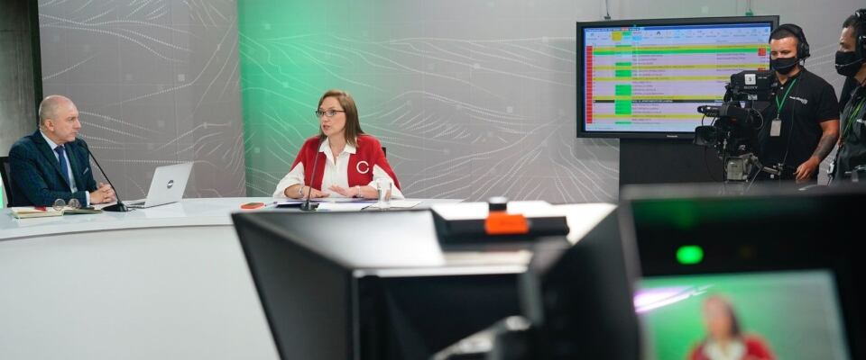 Las historias mejor calificadas por un grupo de expertos audiovisuales y las más votadas en redes sociales, llegaran a los canales de la televisión pública.