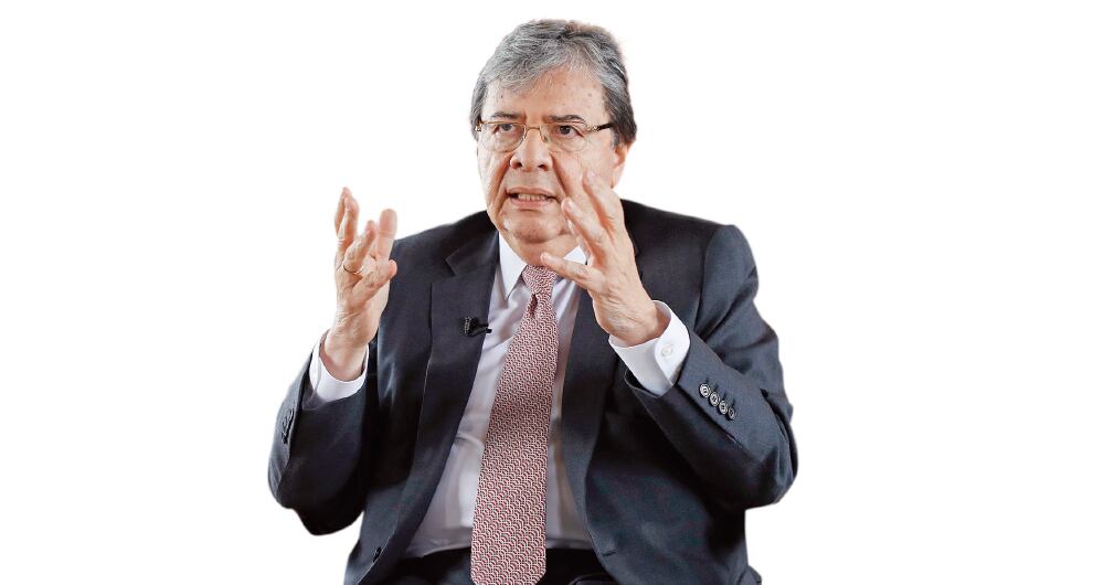 Carlos Holmes Trujillo, ministro de defensa. 