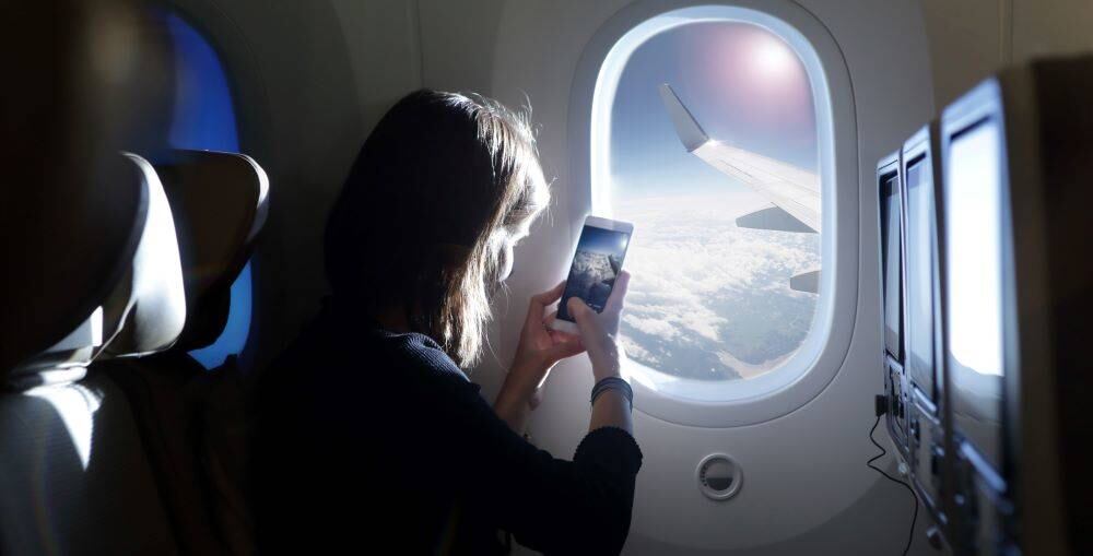 Los viajeros pueden efectuar diferentes actividades para evitar aburrirse en un viaje largo. Foto: Getty Images