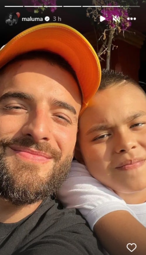 Maluma junto a Bastian, su hermanito menor.
