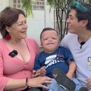 La pareja presentó a su primer "hijo" en medio de una pataleta por hambre. Foto: Instagram @jimvelasquezoficial.