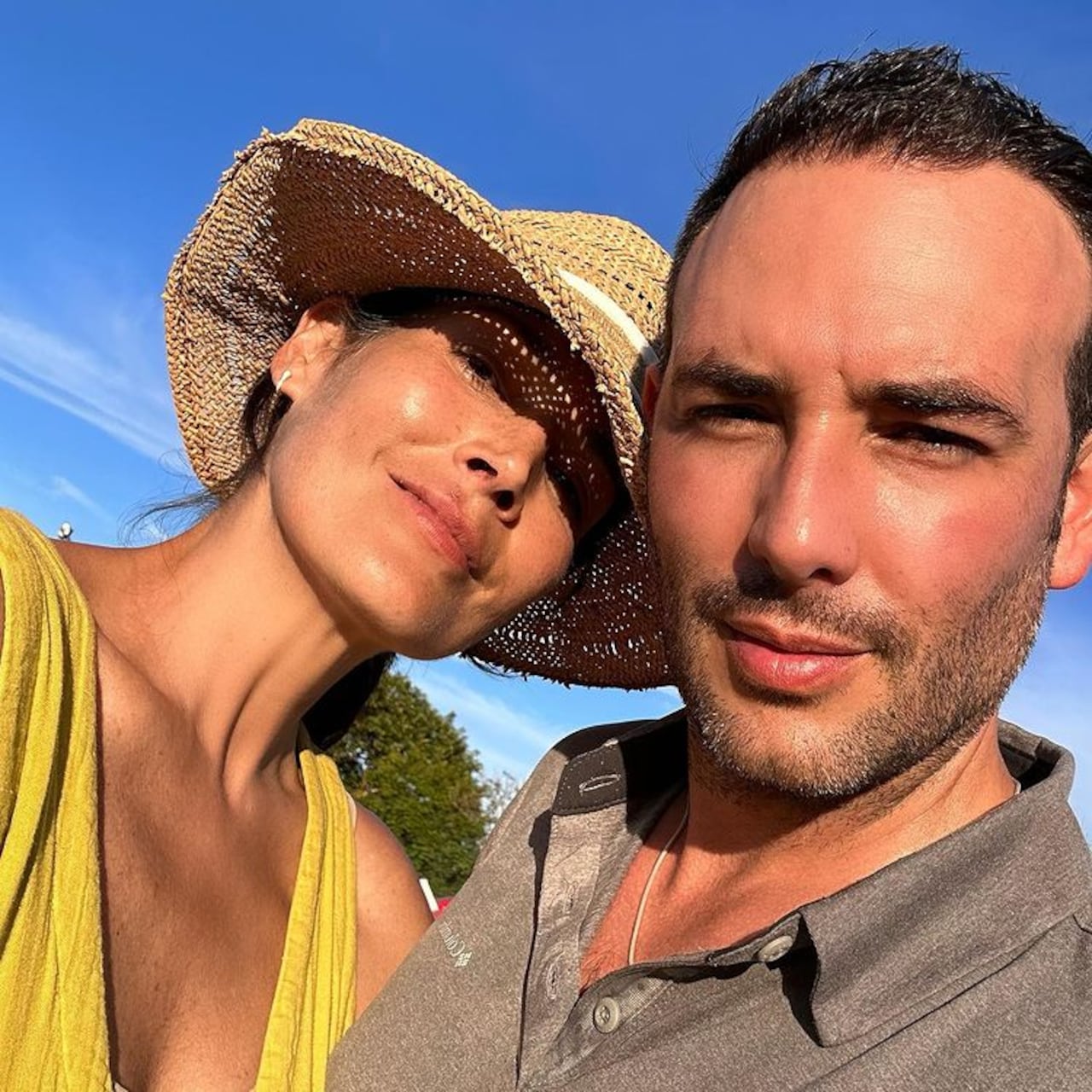 Kathy Sáenz se desborda de amor y da detalles de su matrimonio con Sebastián Martínez