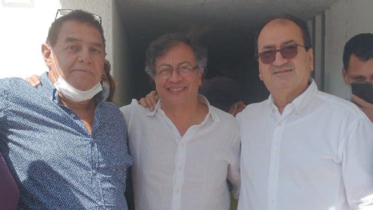 Gustavo Petro en Valledupar con Ricardo Chajin y Lázaro Calderón