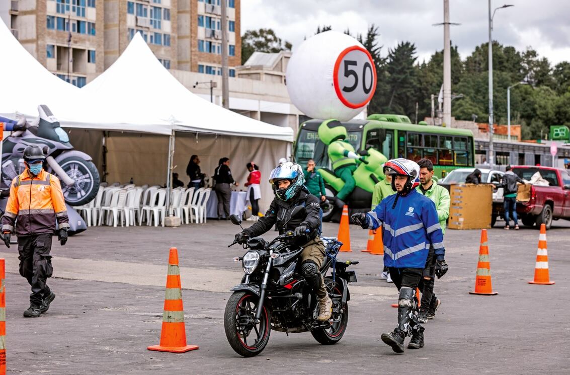 La OMS considera que la velocidad es el principal factor de riesgo, y está presente en la mayoría de los accidentes viales.