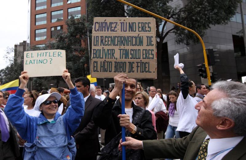  Marcela Garzón, una de las organizadoras de la marcha en Bogotá, dijo que esta se hizo como un llamado "al patriotismo, a que se unan a un solo clamor que es la dignidad por Colombia, pero en ningún momento (el acto) es violencia".
