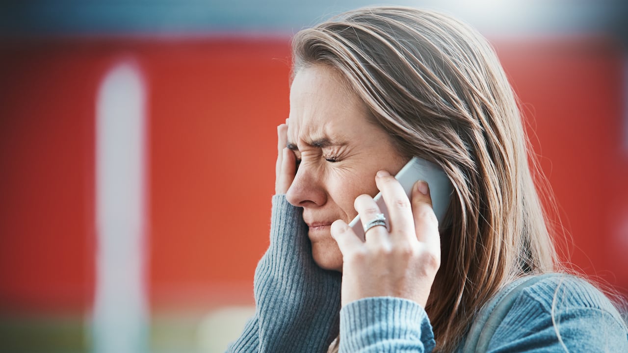 Los teléfonos inteligentes, más allá de sus funciones de comunicación y entretenimiento, disponen de características diseñadas para asistir a los usuarios en momentos de riesgo.