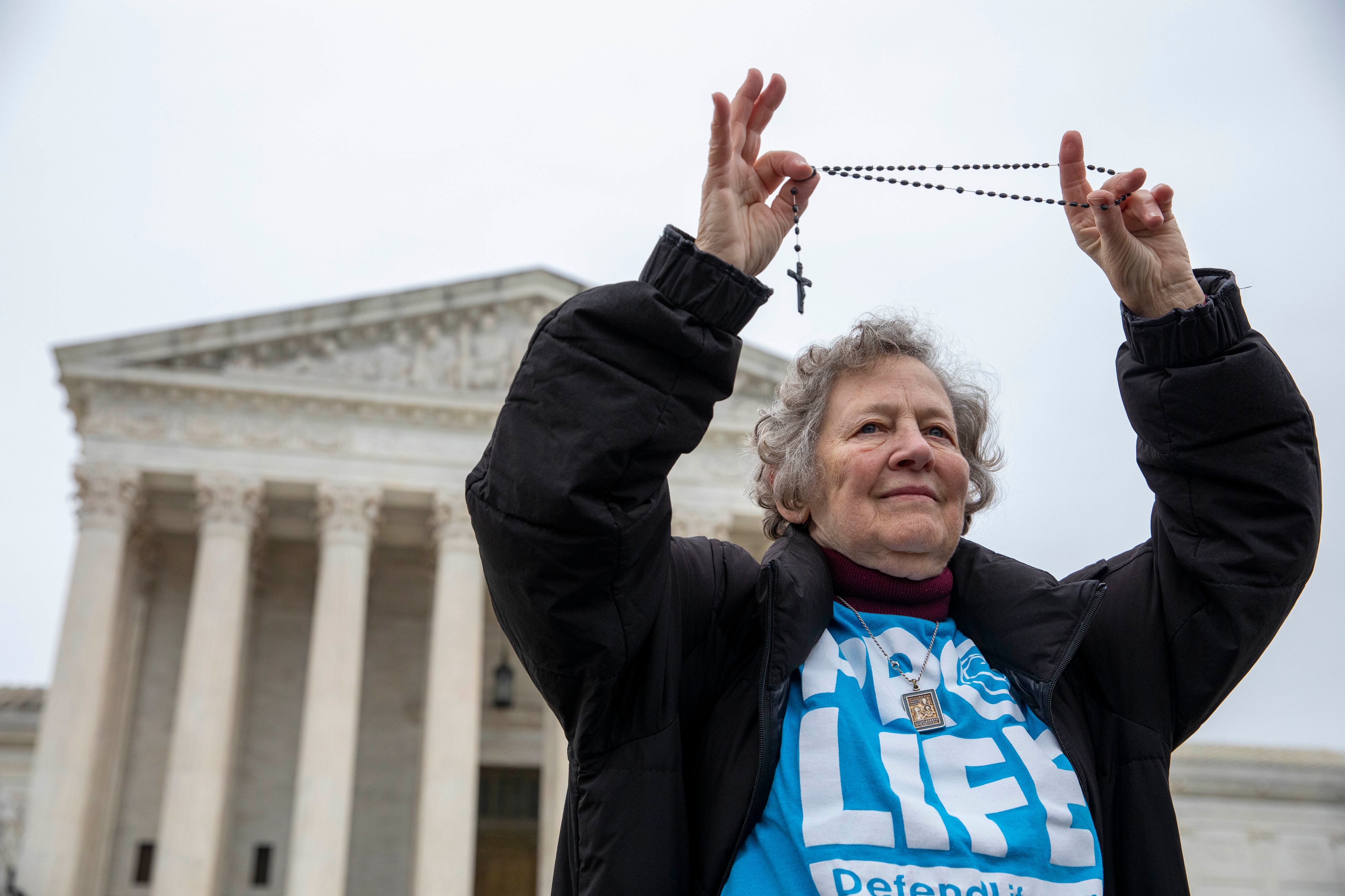 Si bien la marcha correspondía a los pro aborto, algunos sectores contrarios también se hicieron presentes para expresar su posición.