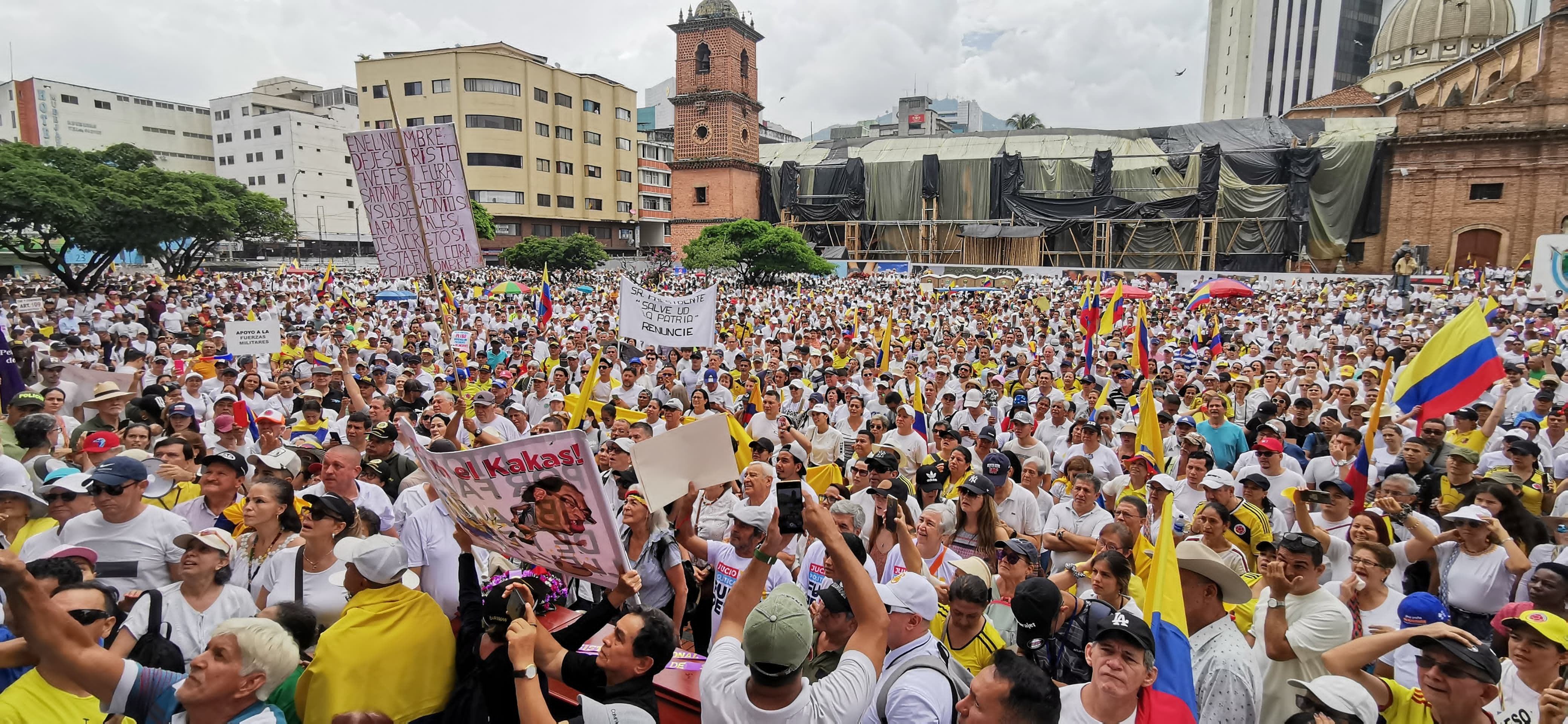 Marcha en contra del gobierno del presidente Gustavo Petro