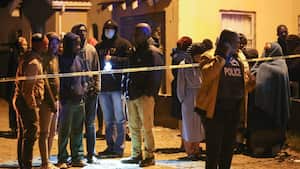 El gobierno provincial de Eastern Cape informó que ocho niñas y 13 niños habían muerto en este bar.