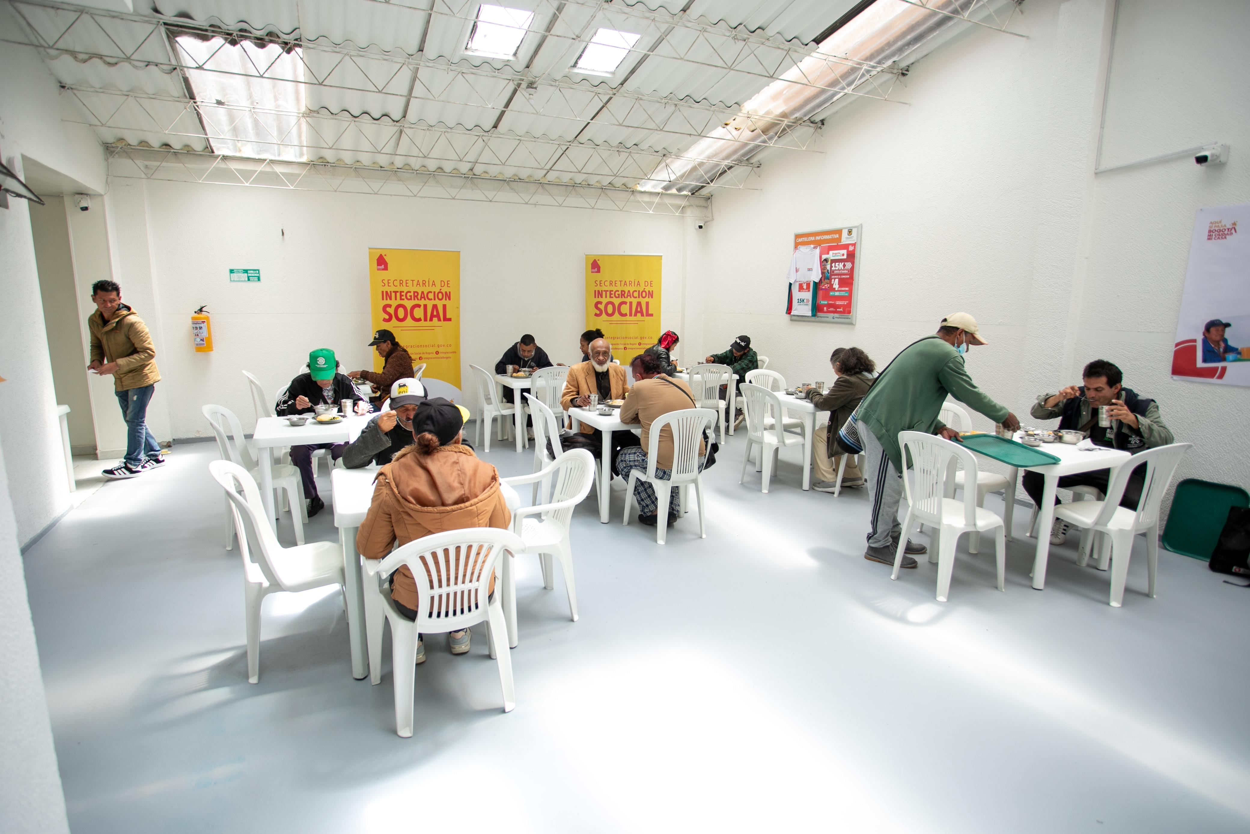 Bogotá abrió 12 nuevos comedores comunitarios.