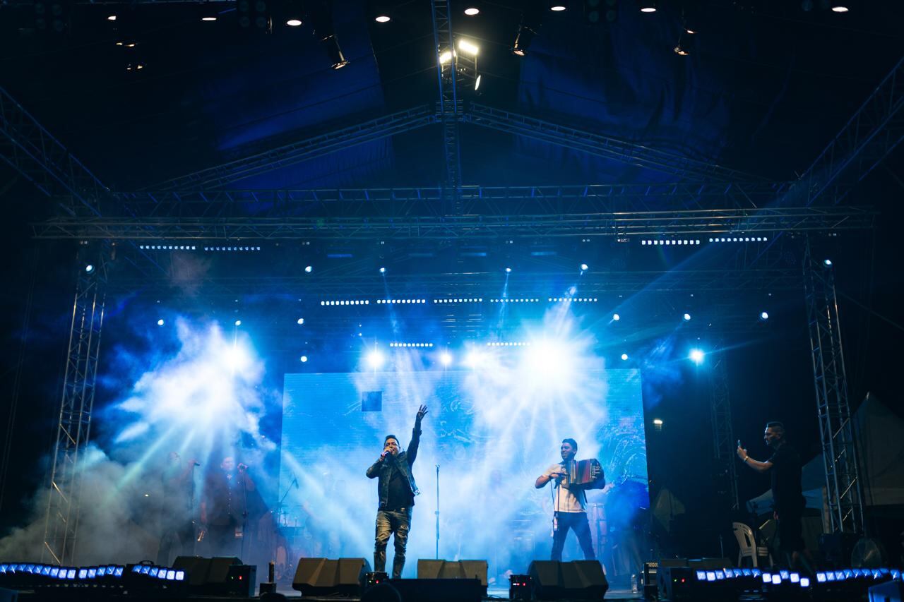 Óscar Díaz, nieto del reconocido compositor Leandro Díaz, fue uno de los artistas de la primera noche del Festival de Festivales.