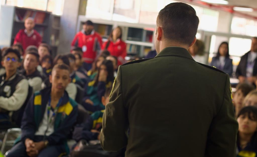 'Alerta en línea', la estrategia para prevenir delitos informáticos y abuso sexual infantil por Internet en Bogotá; ¿de qué trata?