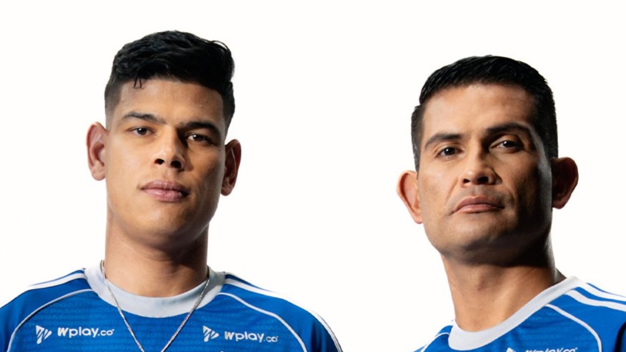 Jorge Arias y Mackalister Silva posaron con la camiseta de Millonarios para 2026