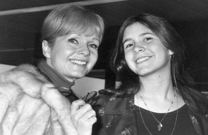 Carrie Fisher y Debbie Reynolds. Foto. AP
