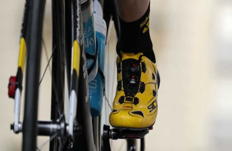 Froome pedalea para mentener la camiseta amarilla de líder. Foto: AFP