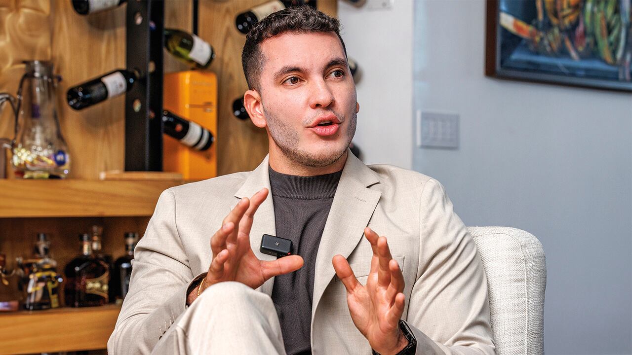 JULIÁN CAICEDOPareja de Ricardo Roa