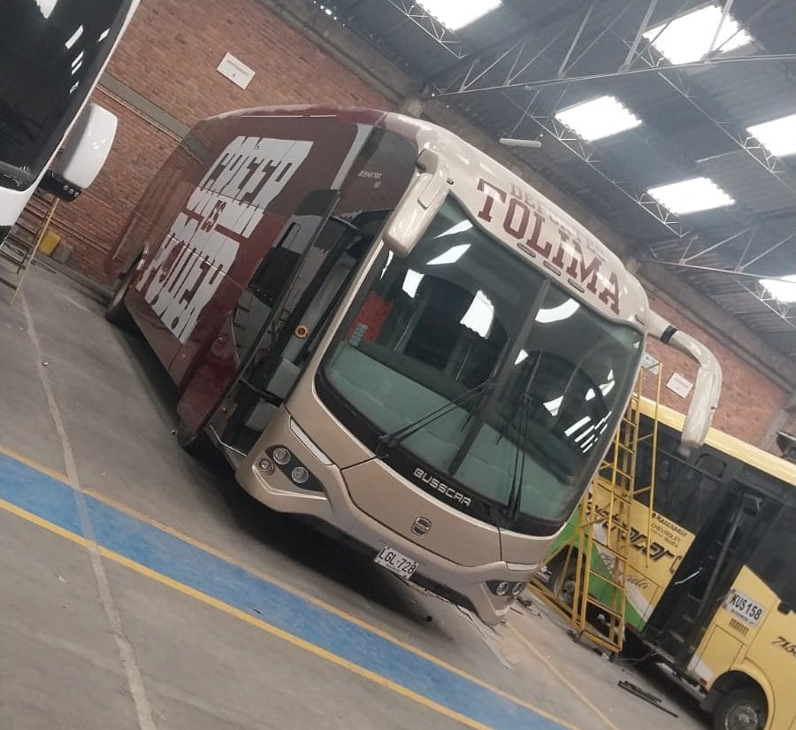 Bus del Deportes Tolima antes de ser estrenado.