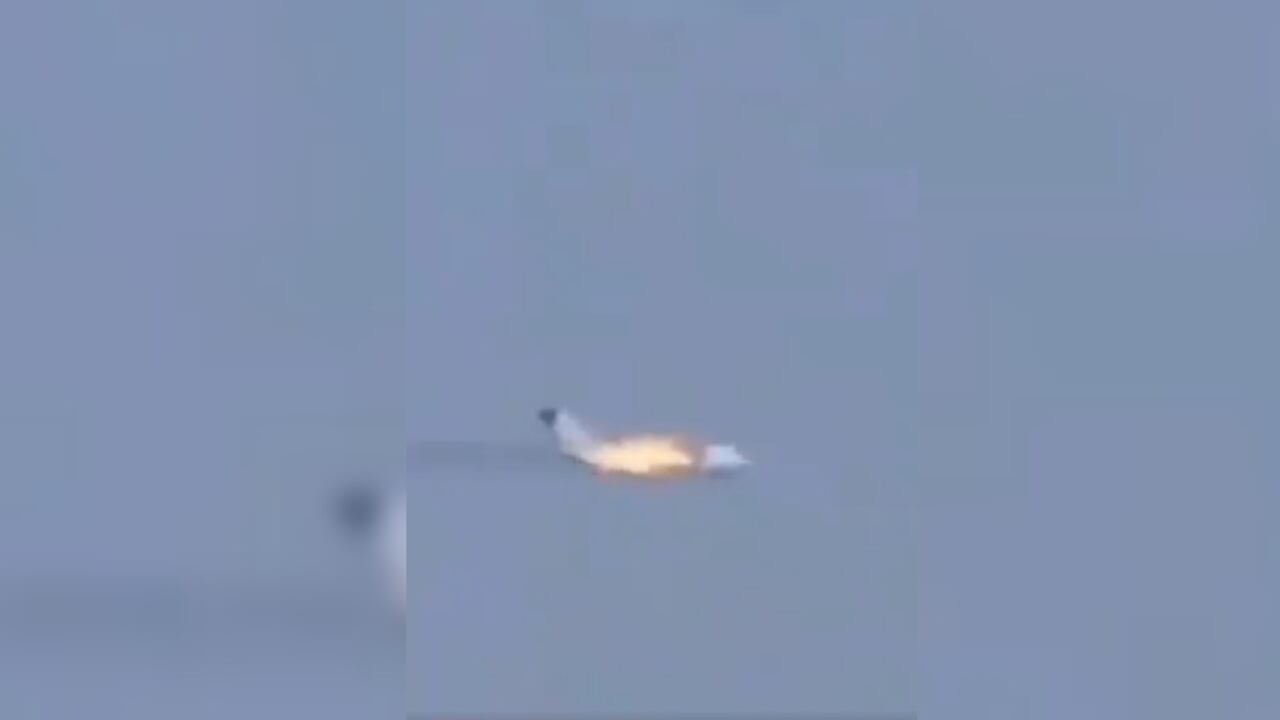 El bimotor ATR 72 de la compañía Yeti Airlines procedente de Katmandú, la capital de Nepal, segundos antes de caer en Pokhara, otra ciudad de ese país