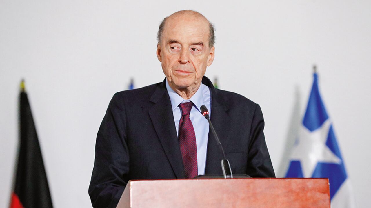 El canciller Álvaro Leyva resaltó la decisión de la Corte Internacional de Justicia de La Haya.