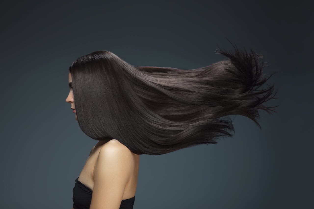 Shampoo con vitaminas para que su pelo crezca mucho más rápido