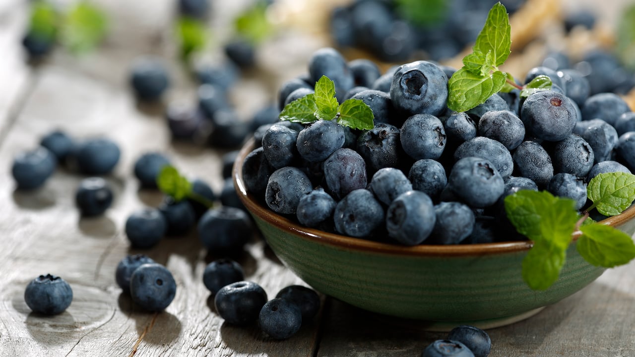 Los arándanos ofrecen una amplia gama de beneficios para la salud.