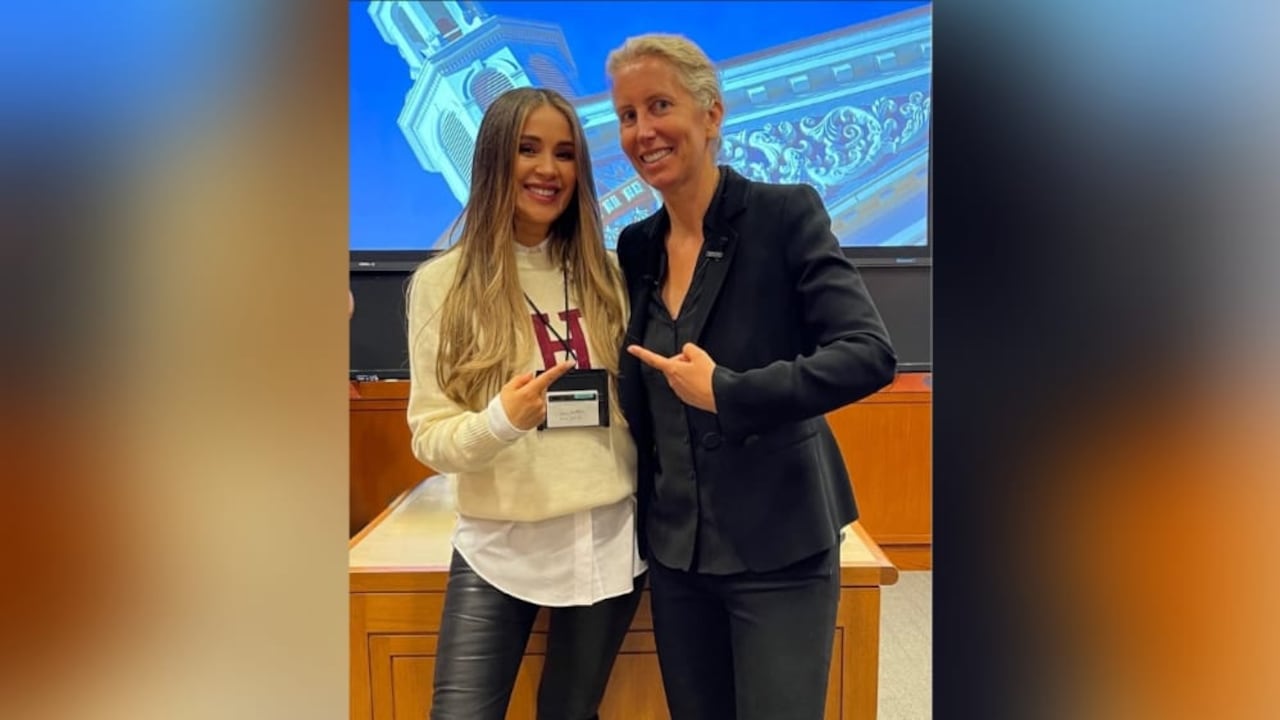 A sus 50 años, la actriz Catherine Siachoque cumplió su sueño y entró a Harvard