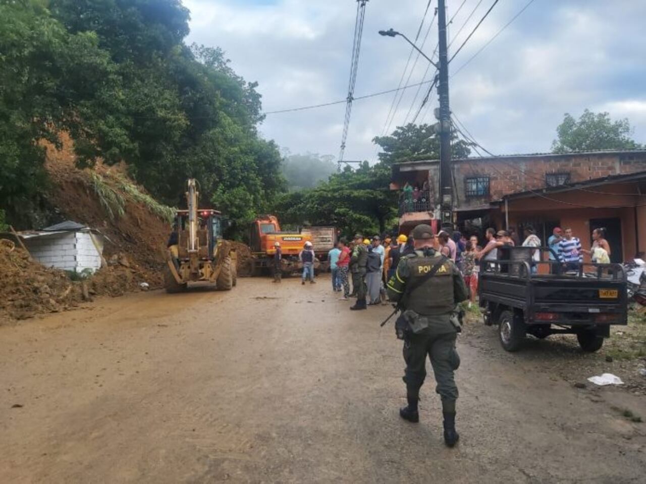 Cierre de vía en Puerto Valdivia