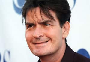 Charlie Sheen tiene 45 años y es hijo del actor Martin Sheen.