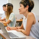 Se debe analizar el mercado laboral actual para saber cuáles son las mejores carreras para estudiar.