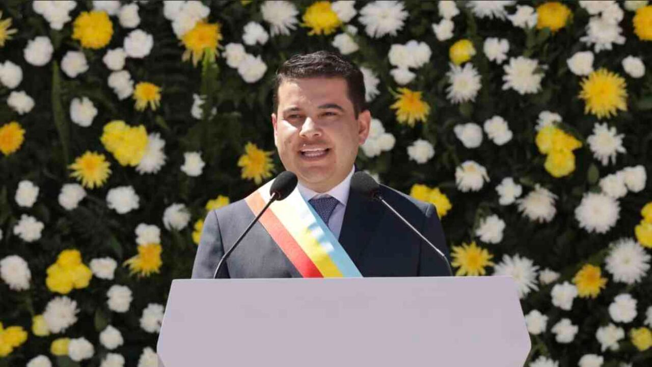 Nicolás García, heredero de Jorge Rey, asumió como gobernador de Cundinamarca. Foto: tomada de Twitter @nicolasgarciab