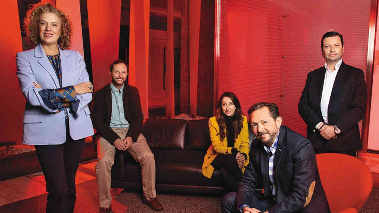 De izquierda a derecha: María Paula Duque, vicepresidente de relaciones estratégicas y experiencia del cliente; Santiago Aldana, vicepresidente de digital y tecnología; Silvia Mosquera, vicepresidente ejecutiva comercial; Gerardo Grajales, vicepresidente de transformación corporativa, y Darío Barrera, director general de aeropuertos.
