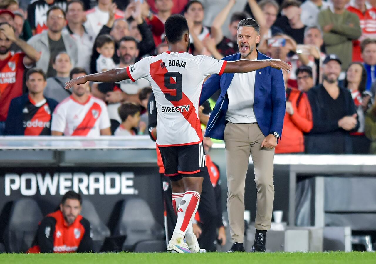 BUENOS AIRES, ARGENTINA - APRIL 7: Miguel Borja of River Plate celebrates with coach Martin Demichelis after scoring the team's second goal during a Copa de la Liga Profesional 2024 match between River Plate and Rosario Central at Estadio Más Monumental Antonio Vespucio Liberti on April 7, 2024 in Buenos Aires, Argentina.(Photo by Marcelo Endelli/Getty Images)