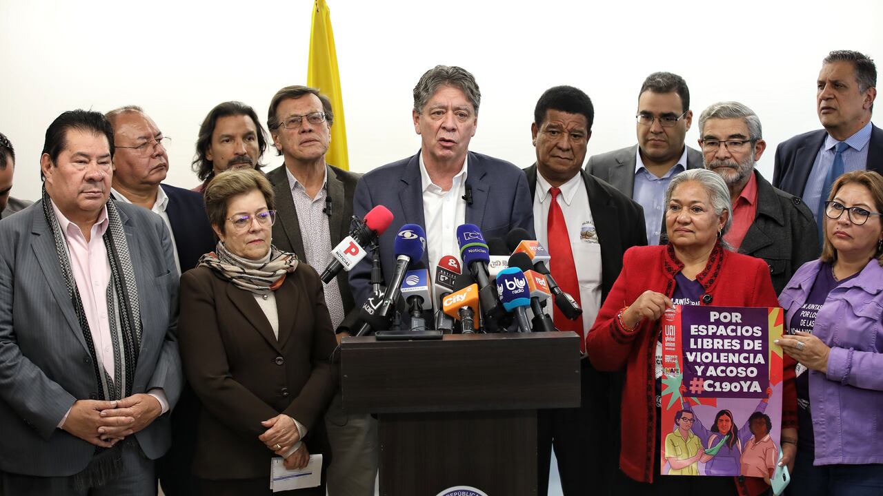 Mesa de dialogo para el incremento del salario mínimo