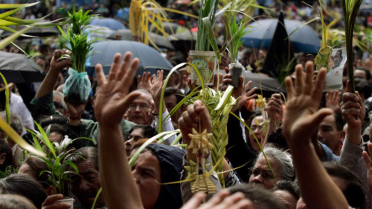 Este día conmemora la entrada triunfal de Jesús a Jerusalén y la Liturgia de la Palabra que evoca la Pasión del Señor en el Evangelio de San Marcos.