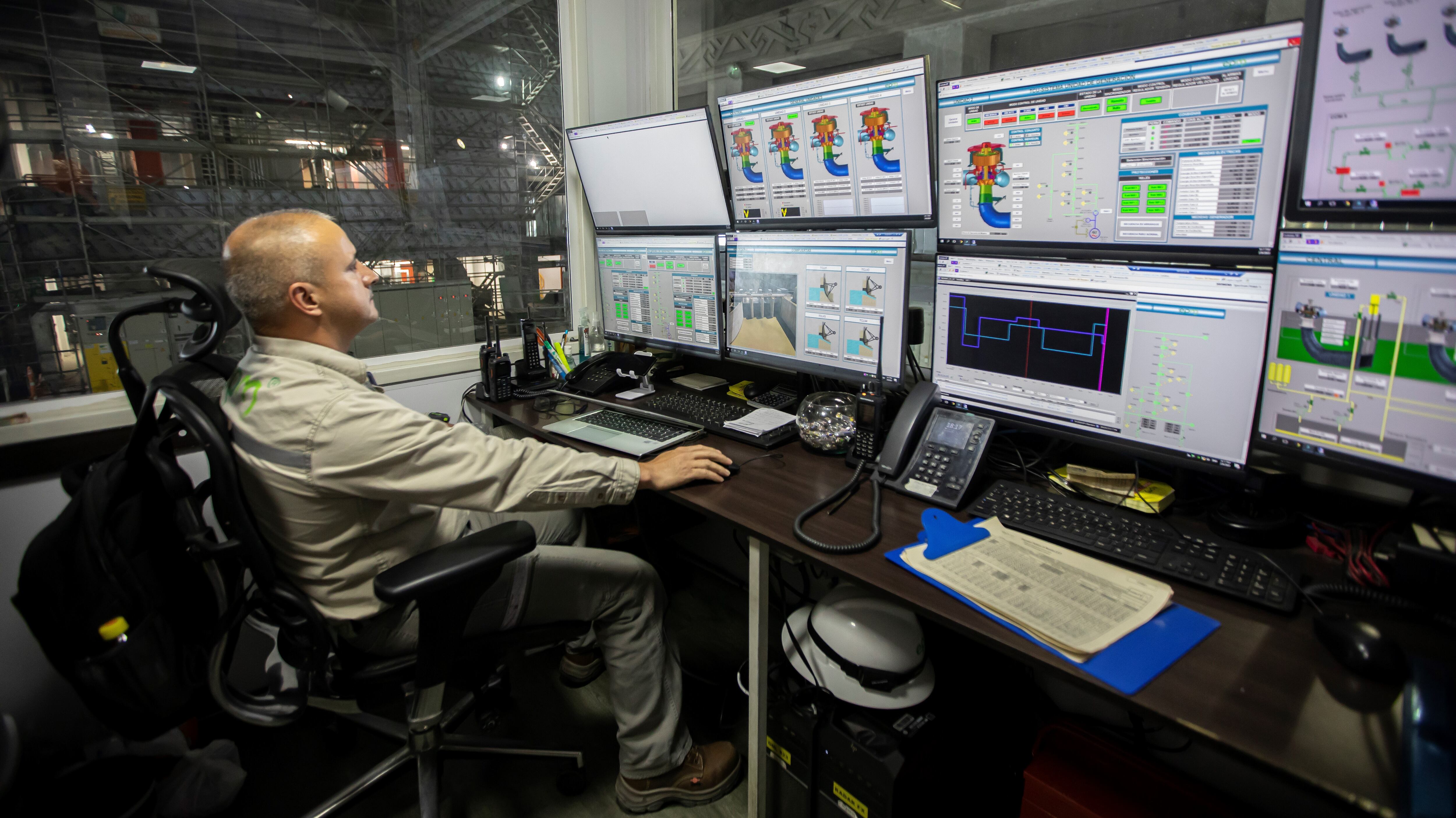 NO USAR, Juan Diego Alvira Hidroituago